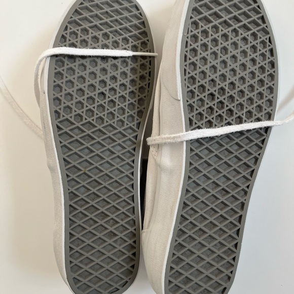 Vans - Picture 4 of 4